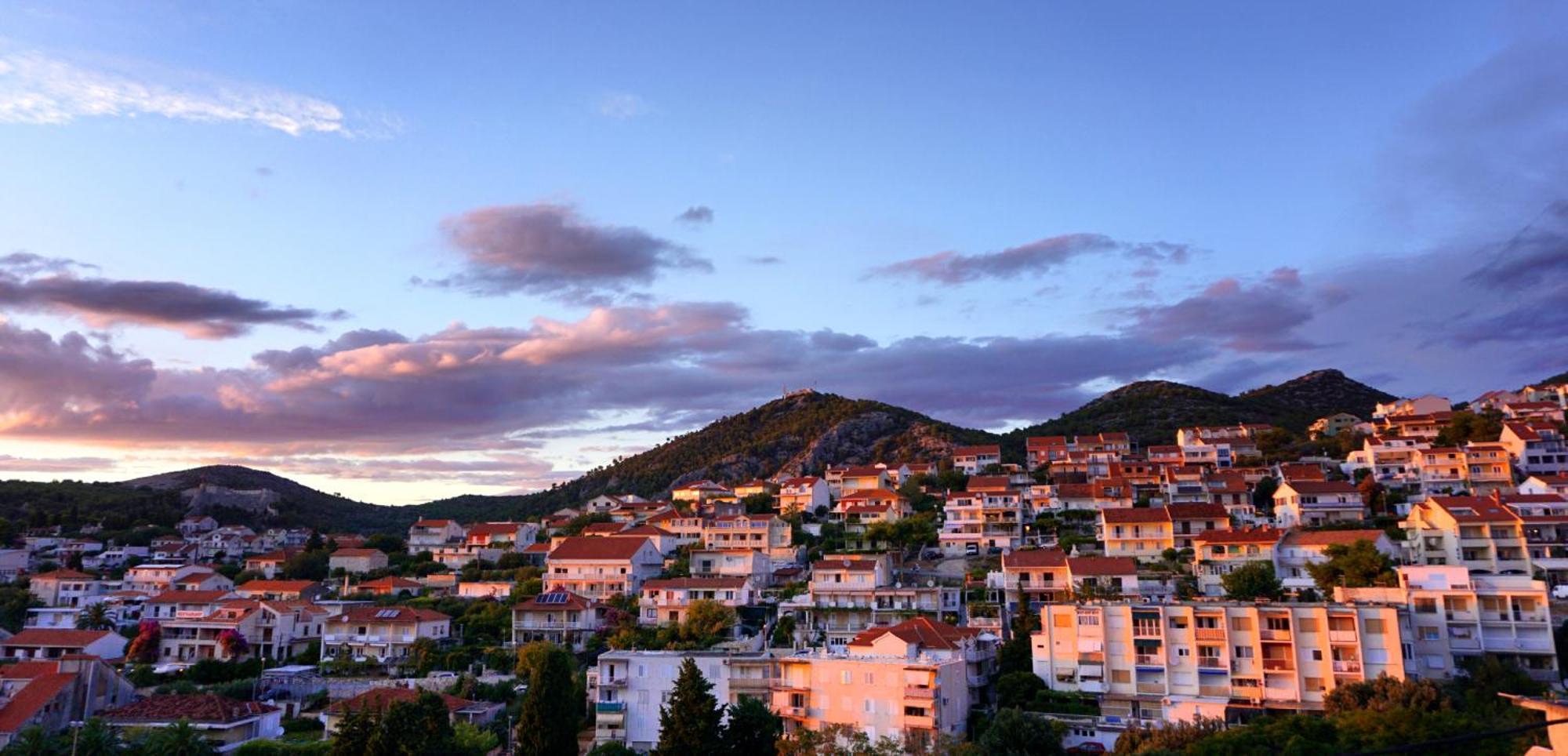 Apartments Sunny Elza Hvar Town Exterior photo