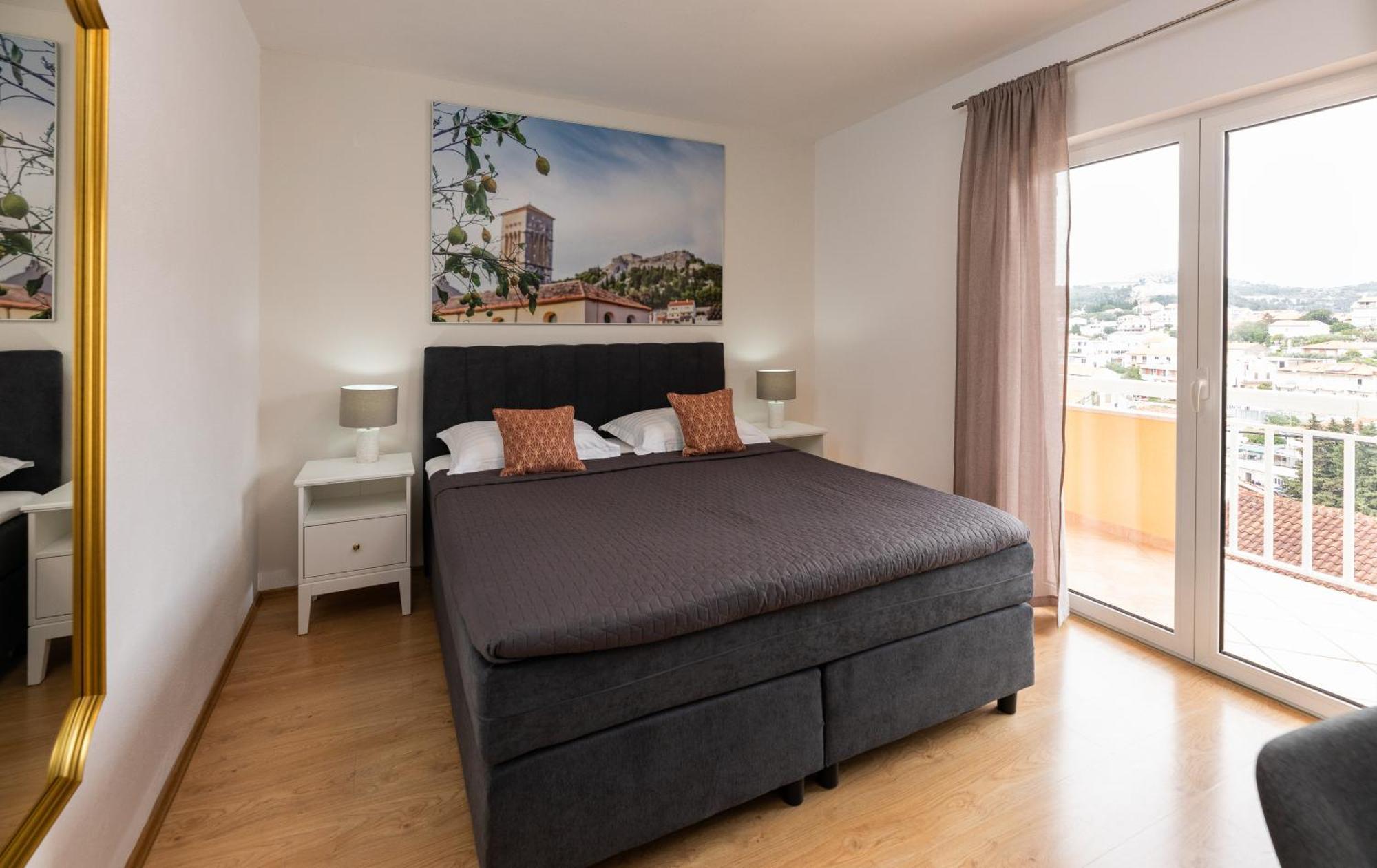 Apartments Sunny Elza Hvar Town Exterior photo